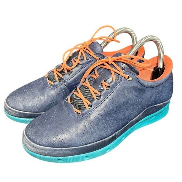 ECCO Women's Cool Gore-Tex Walking Shoe‎ Surround True Navy Size 37 US 6 - Picture 1 of 7